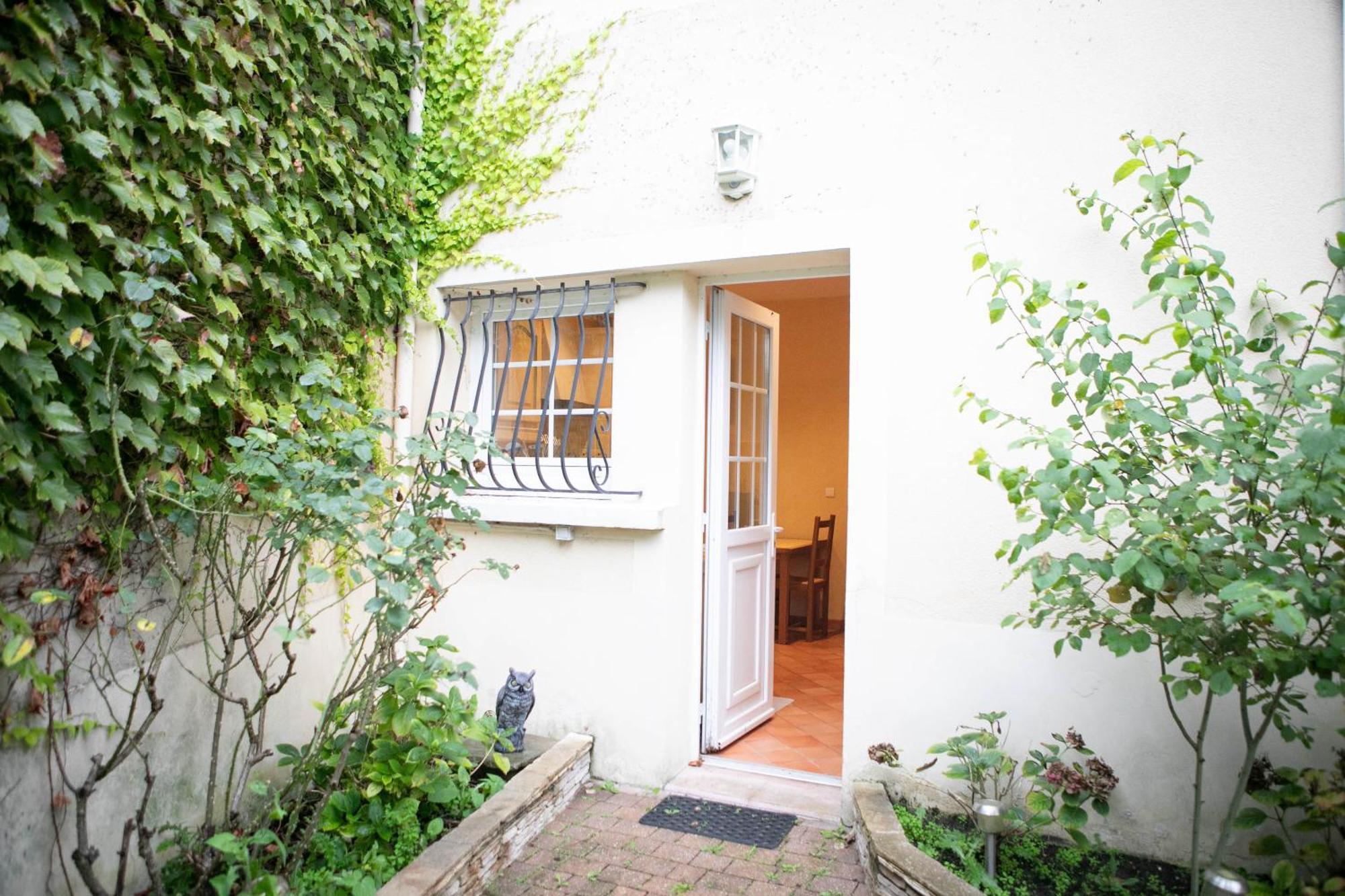 Appartement Avec Jardin - A 10 Minutes De Disneyland モンテヴラン エクステリア 写真