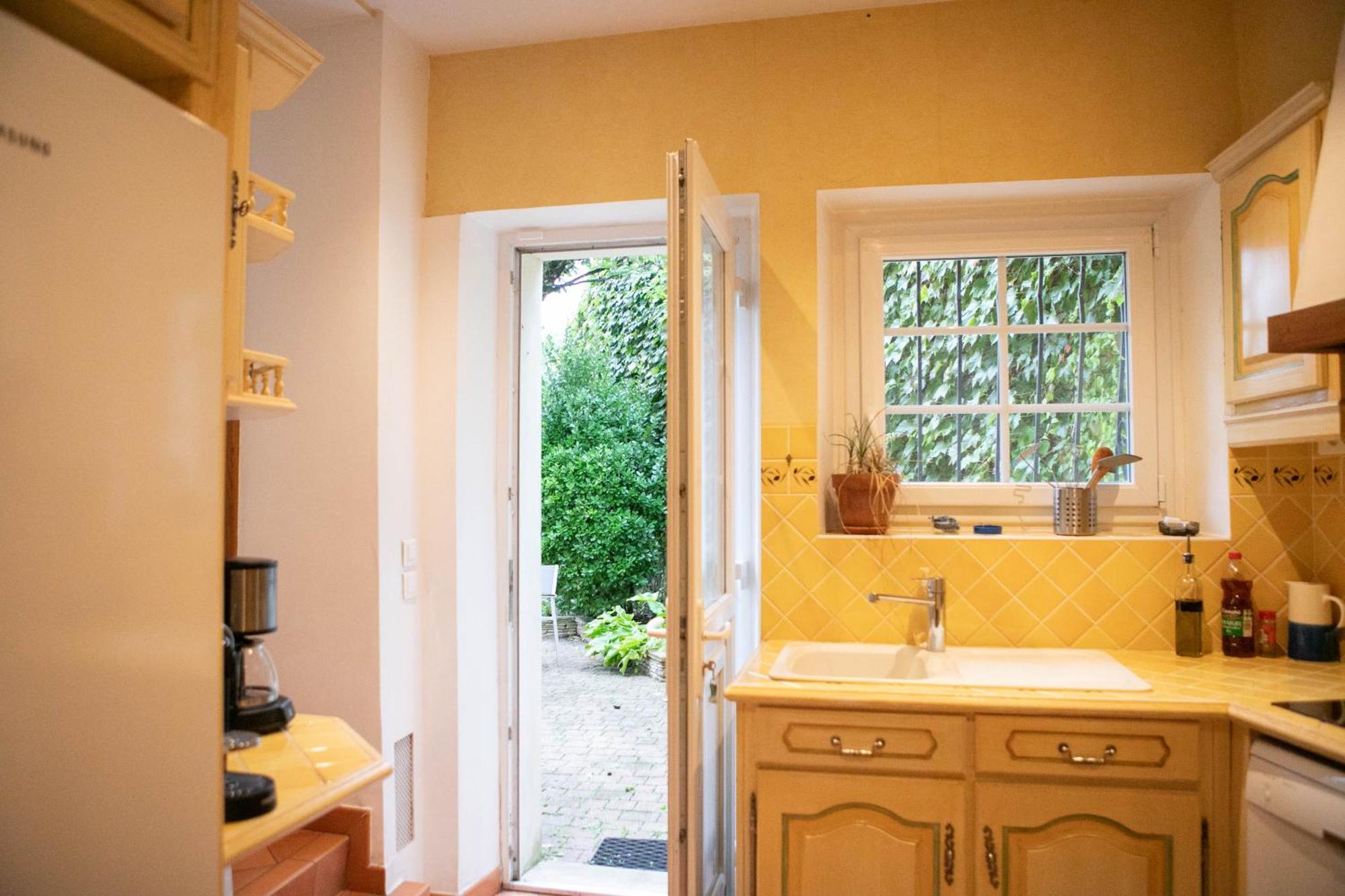 Appartement Avec Jardin - A 10 Minutes De Disneyland モンテヴラン エクステリア 写真